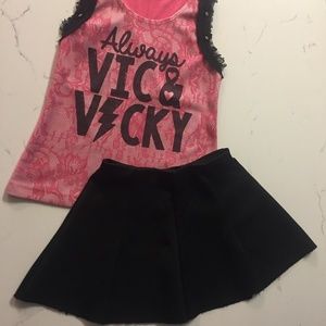 Vic and Vicky/Marmelada set size 6-8Y